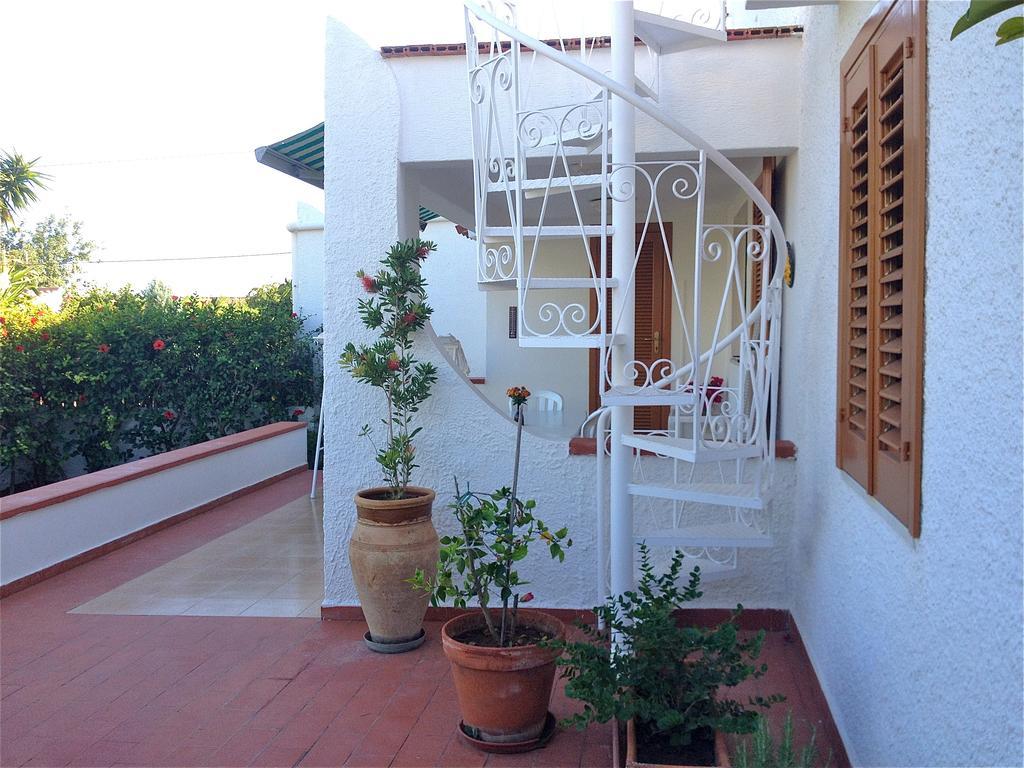 Sea'S Chalet Fontane Bianche Ruang foto